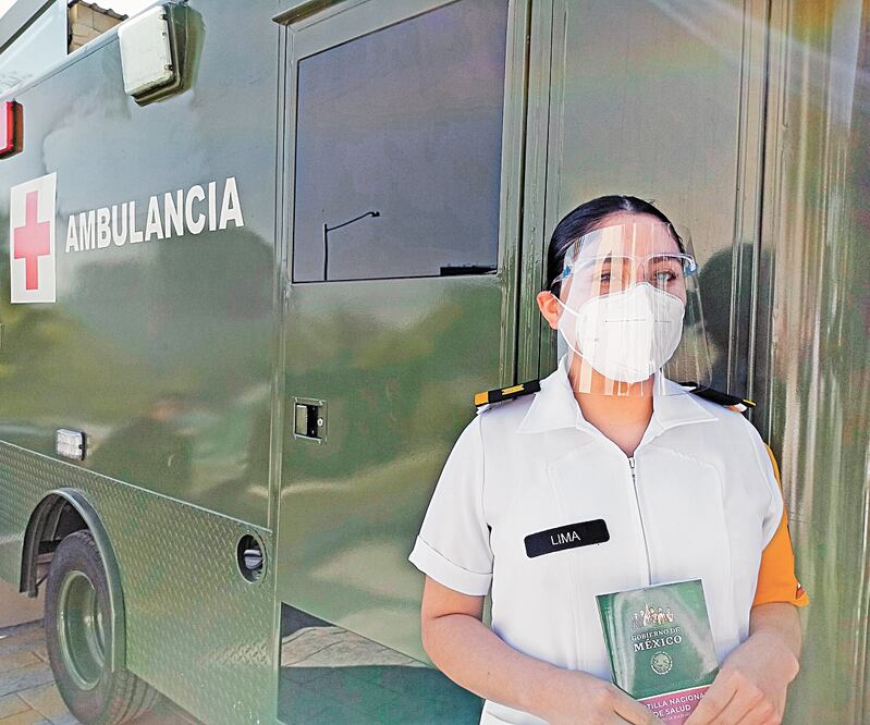 La enfermera Liliana Lima pide a la población que mantenga las medidas sanitarias para evitar más contagios. PERLA MIRANDA. EL UNIVERSAL