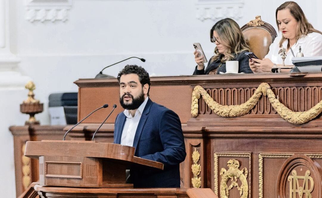 Juan Pablo de Botton, secretario de Administración y Finanzas, dijo que lo recaudado por las licencias permanentes va a un fideicomiso para el fortalecimiento de infraestructura de transporte y movilidad. Foto: Hugo Salvador / EL UNIVERSAL