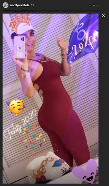 Aracely Arámbula enloquece a fans con sensuales curvas