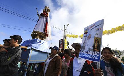 Miles colman las calles de La Paz en espera del Papa