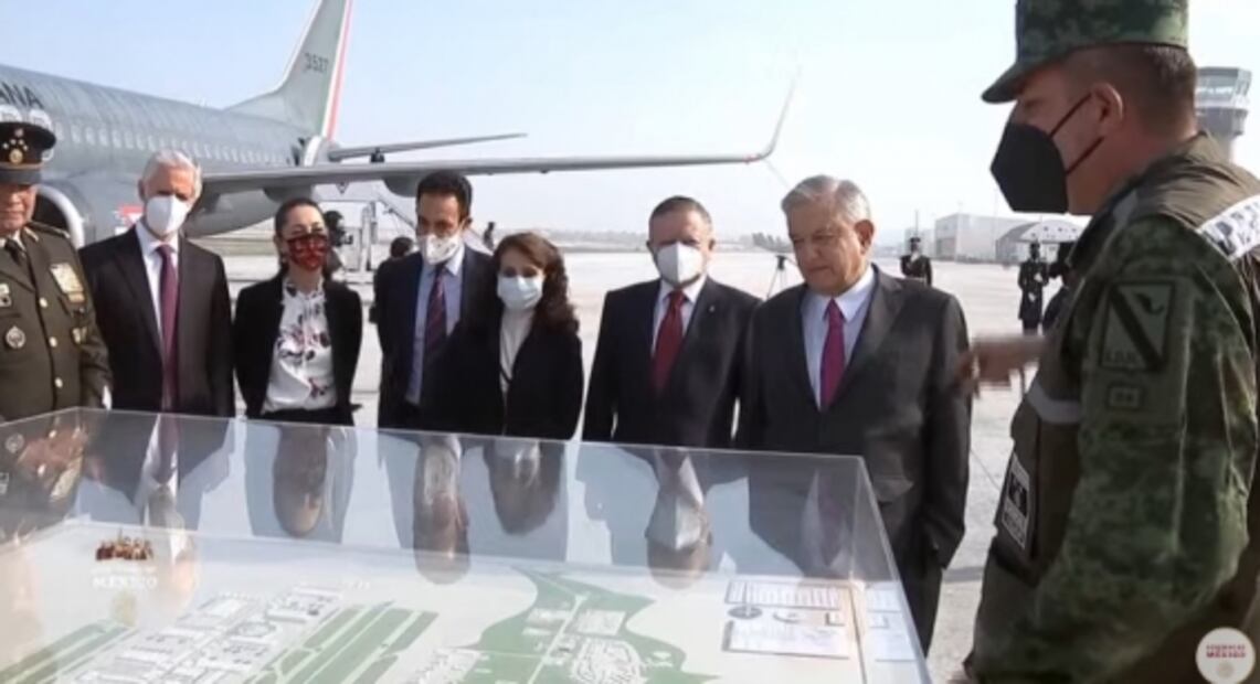 Estamos sacando al país adelante con las Fuerzas Armadas, afirma AMLO