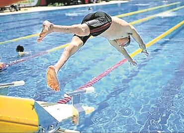 Nuevamente se burlan de los nadadores mexicanos