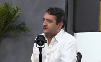 “Hay medios de comunicación que se comportan como voceros de la oposición": Andy López Beltrán; reducirá relación con medios críticos, dice
