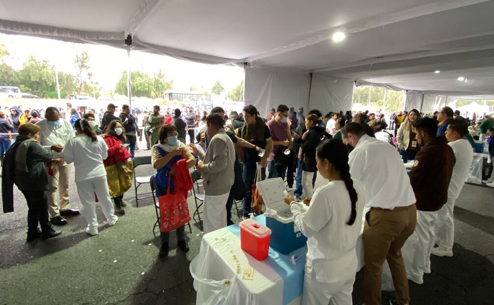 Inicia jornada masiva de vacunación en Ciudad Universitaria ante temporada invernal. Foto: Juan Carlos Williams