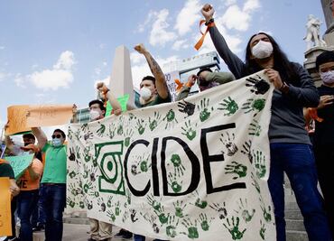 Preocupa a estudiantes universitarios "persecución" e intereses partidistas sobre la educación