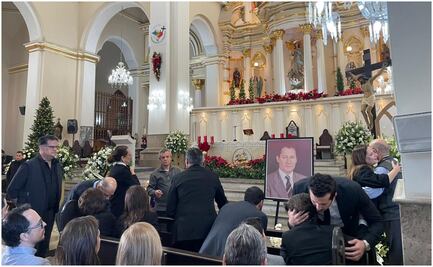 Despiden con homenaje póstumo a Samuel Ocaña García, exgobernador de Sonora; Alfonso Durazo reconoce su legado