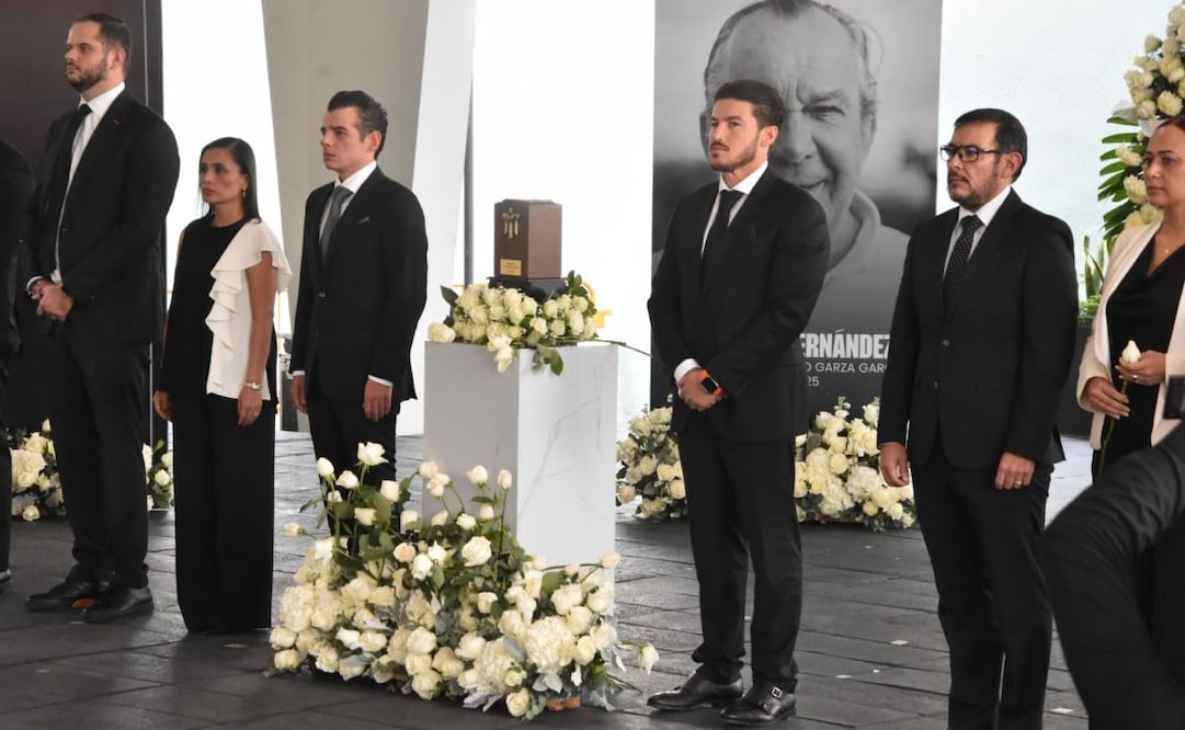 Realizan guardia y misa en honor a exalcalde Mauricio Fernández en San Pedro Garza García, Nuevo León (24/09/2025). Foto: Emilio Vázquez / EL UNIVERSAL