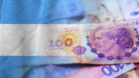 Economía argentina sigue en caída pese a ajustes hechos por Milei