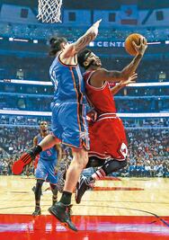 Los Bulls vuelven a dar embestida