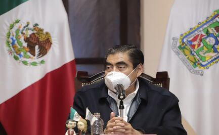 Puebla alerta por contagio masivo de Covid-19 entre estudiantes tras viaje a Cancún