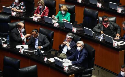 Morenistas en el Senado firman mensaje en apoyo a AMLO y contra "conservadores"