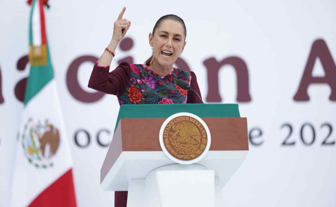 Claudia Sheinbaum, presidenta de México, en su mensaje desde el Zócalo a un año de su gobierno, el 5 de octubre de 2025 / Foto: Diego Simón. EL UNIVERSAL