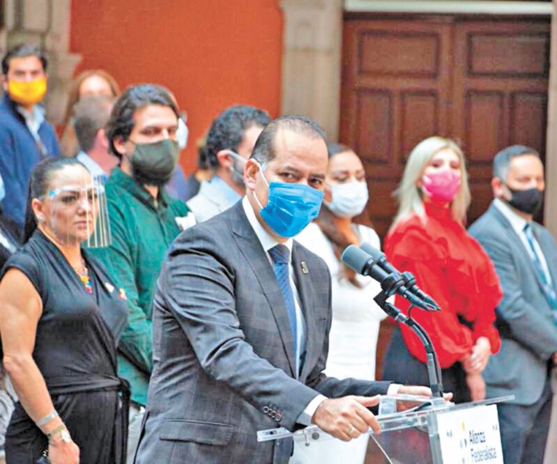 Martín Orozco Sandoval afirmó que la Alianza Federalista formulará una propuesta jurídica que permita defender los fideicomisos. Foto: Especial