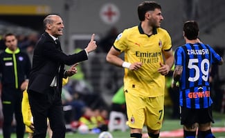 Santiago Giménez es titular en derrota del AC Milan contra el Atalanta