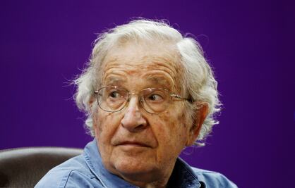 Chomsky: Deportar a 11 millones sería una tragedia humanitaria