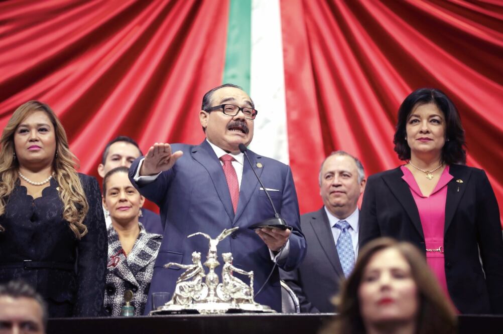 El priísta Jorge Carlos Ramírez Marín asumió la presidencia de la Mesa Directiva de la Cámara de Diputados luego de que su coordinador, César Camacho, anunció que se eliminaría el pase automático del procurador a fiscal.(JUAN CARLOS REYES. EL UNIVERSAL)