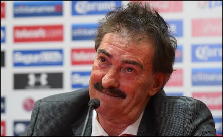Ricardo La Volpe arremete contra el periodismo deportivo