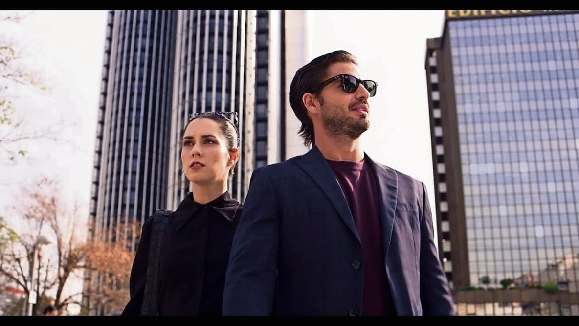 Ximena Romo será Cata, y Maxi Iglesias hará el personaje de Yago. Foto: Vix