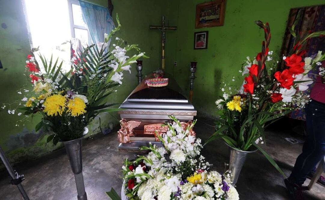 Sepelio de Xochitl Nayeli Irineo en Coatzacoalcos. Foto: Omar Contreras / EL UNIVERSAL