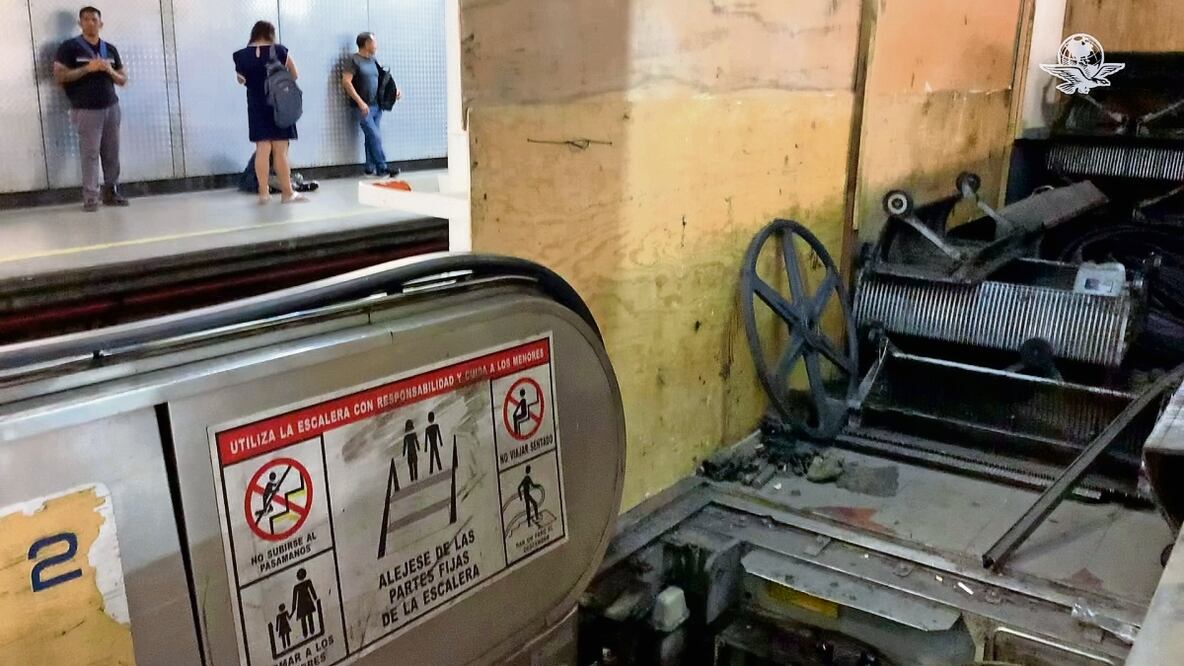Fallas en escaleras del STC castigan a adultos mayores