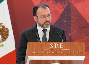 SRE llama a consulta a embajadora de México en Venezuela