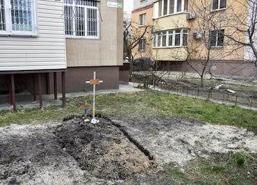 Rusia acusa a Ucrania de "preparar montajes" de civiles muertos en Bucha