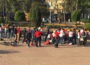 PRI denuncia a Arne por lanzar pañales sucios a la sede del tricolor