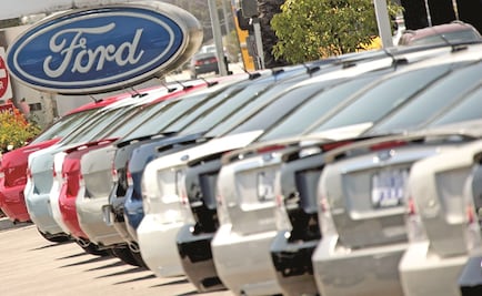 Investigan robo de al menos 40 vehículos Ford de un lote en Jalisco