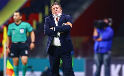 Exigen salida de Miguel Herrera del América tras la felicitación de Azcárraga a Chivas