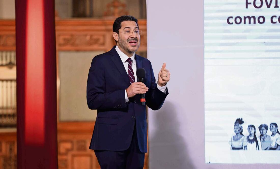Martí Batres, director del Instituto de Seguridad y Servicios Sociales de los Trabajadores del Estado, anunció la revisión a las pensiones. Foto: Diego Simón Sánchez | El Universal (15/01/2025)