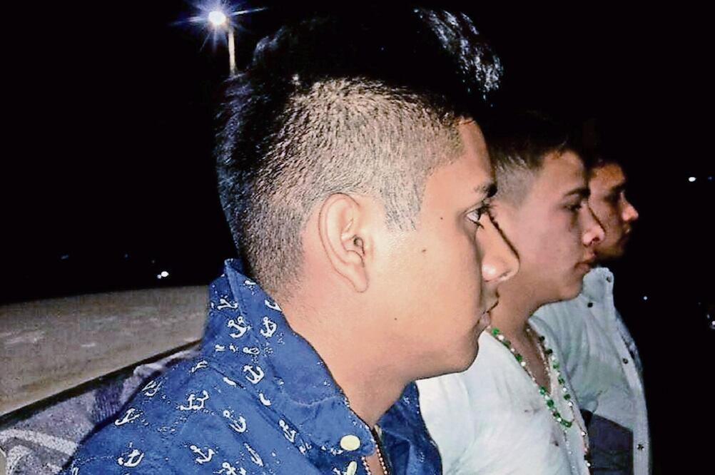 Captura. El joven y dos amigos fueron detenidos en inmediaciones de Chalco el viernes pasado, cuando escapaban de las autoridades de Tláhuac (ARCHIVO EL UNIVERSAL)