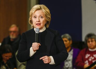 Correos de Clinton tenían datos "altamente" clasificados