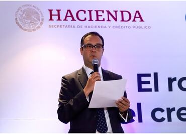 Normal que Hacienda tenga reuniones con inversionistas; trabajamos en refinanciar la deuda, dice subsecretario Yorio