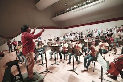 Juntos, coro francés y niños de Oaxaca