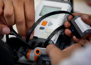 México enviará a 50 estudiantes a mundial de robótica en EU