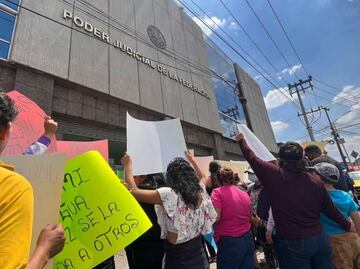Manifestantes acusan a jueces de otorgar amparos a militantes del PRI en Naucalpan por falta de agua