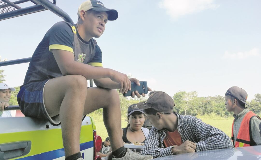 Sín límites. Abner asegura que si no logra cruzar en la caravana a EU pagará 15 mil dólares a un coyote. ROSELIA CHACA. EL UNIVERSAL