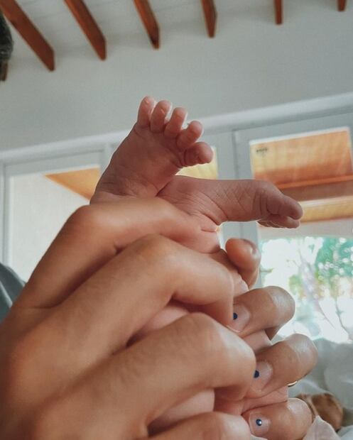 Camilo aprende a ser un buen padre para Índigo