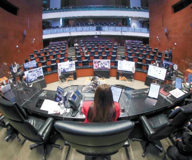 El dictamen de reforma a la Ley Federal de Telecomunicaciones y Radiodifusión fue avalado ayer por la Cámara Alta, en lo general, con 54 votos a favor, 49 en contra y 10 abstenciones. Foto: ESPECIAL