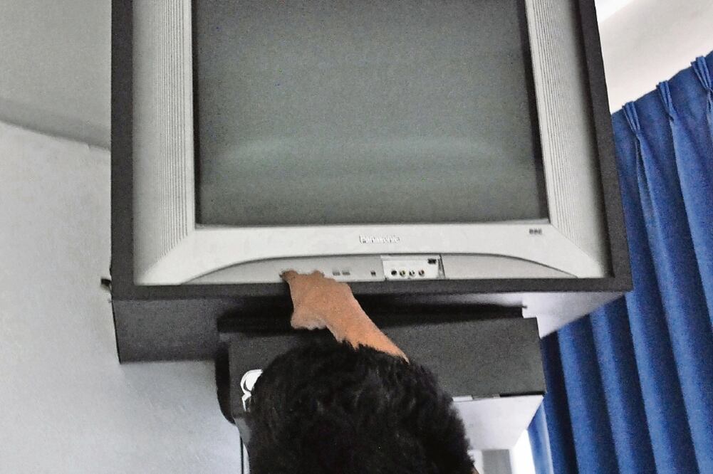 30 localidades sin señal digital. El IFT informó que 13 estaciones complementarias seguirán dando servicio analógico (ESPECIAL)