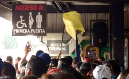 Americanistas acaparan zonas exclusivas del tren ligero 