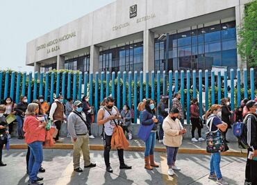 IMSS puso en riesgo vida de pacientes por desvíos: ASF