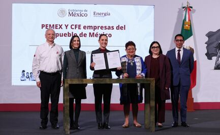 Sheinbaum firma leyes secundarias de la reforma energética; las enviará este miércoles al Congreso