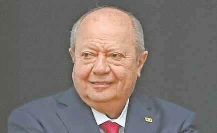 Se investigará si Carlos Romero Deschamps está de vacaciones hasta 2024: AMLO