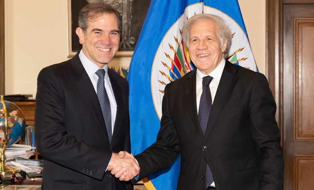 Secretario general de la OEA e reunión con Lorenzo Córdova sobre transparencia en procesos electorales del INE / Foto Twitter @Almagro_OEA2015