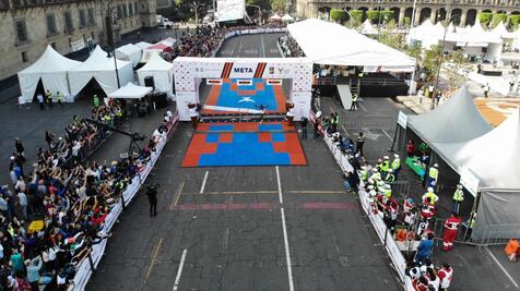 Llegar (o el amor por los desconocidos)