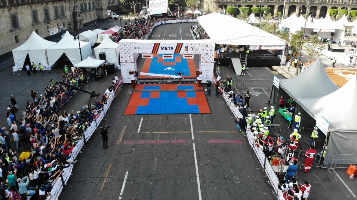 Llegar (o el amor por los desconocidos)