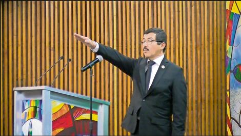 Eligen a Dámaso Anaya como nuevo rector de la UAT