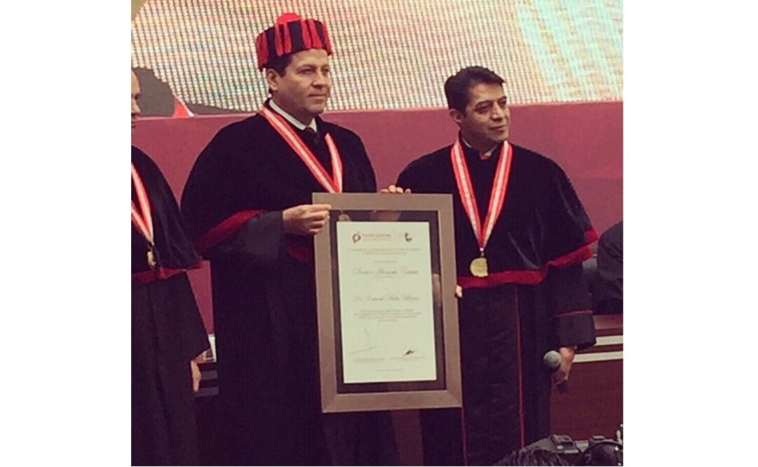 El mandatario mexiquense recibió el Doctorado Honoris Causa del Poer Judicial del Estado de México. /Tomada de 