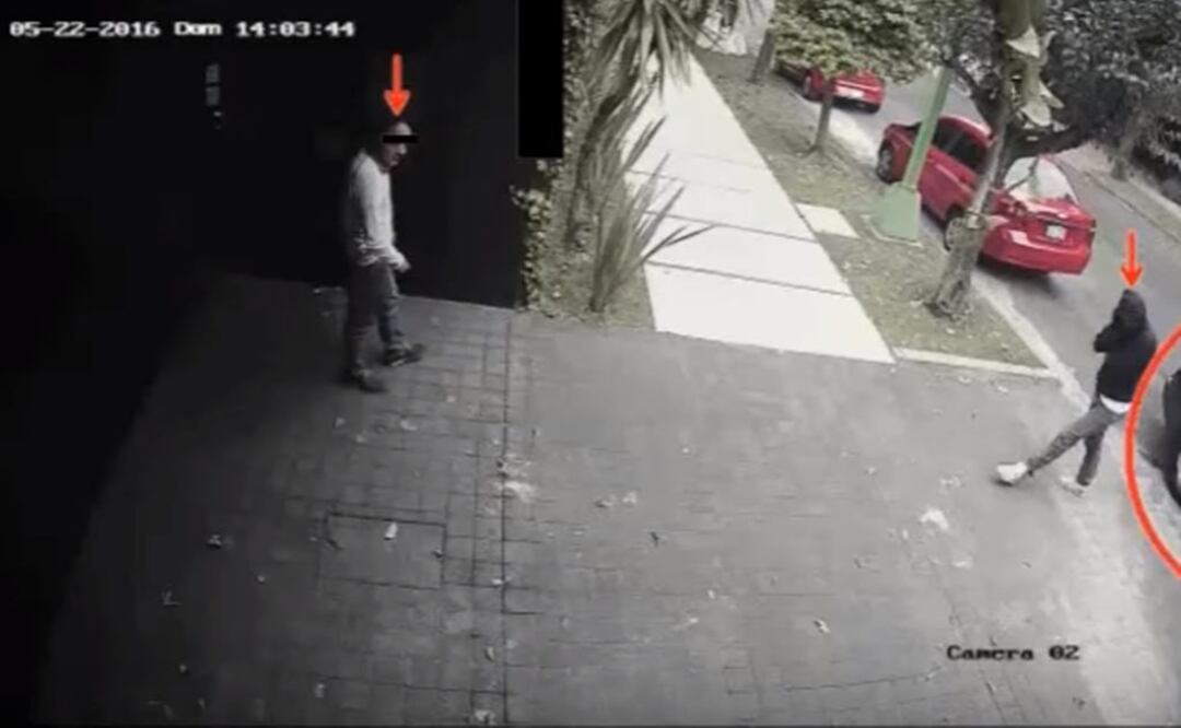 Registran cámaras robo a casa en las Lomas